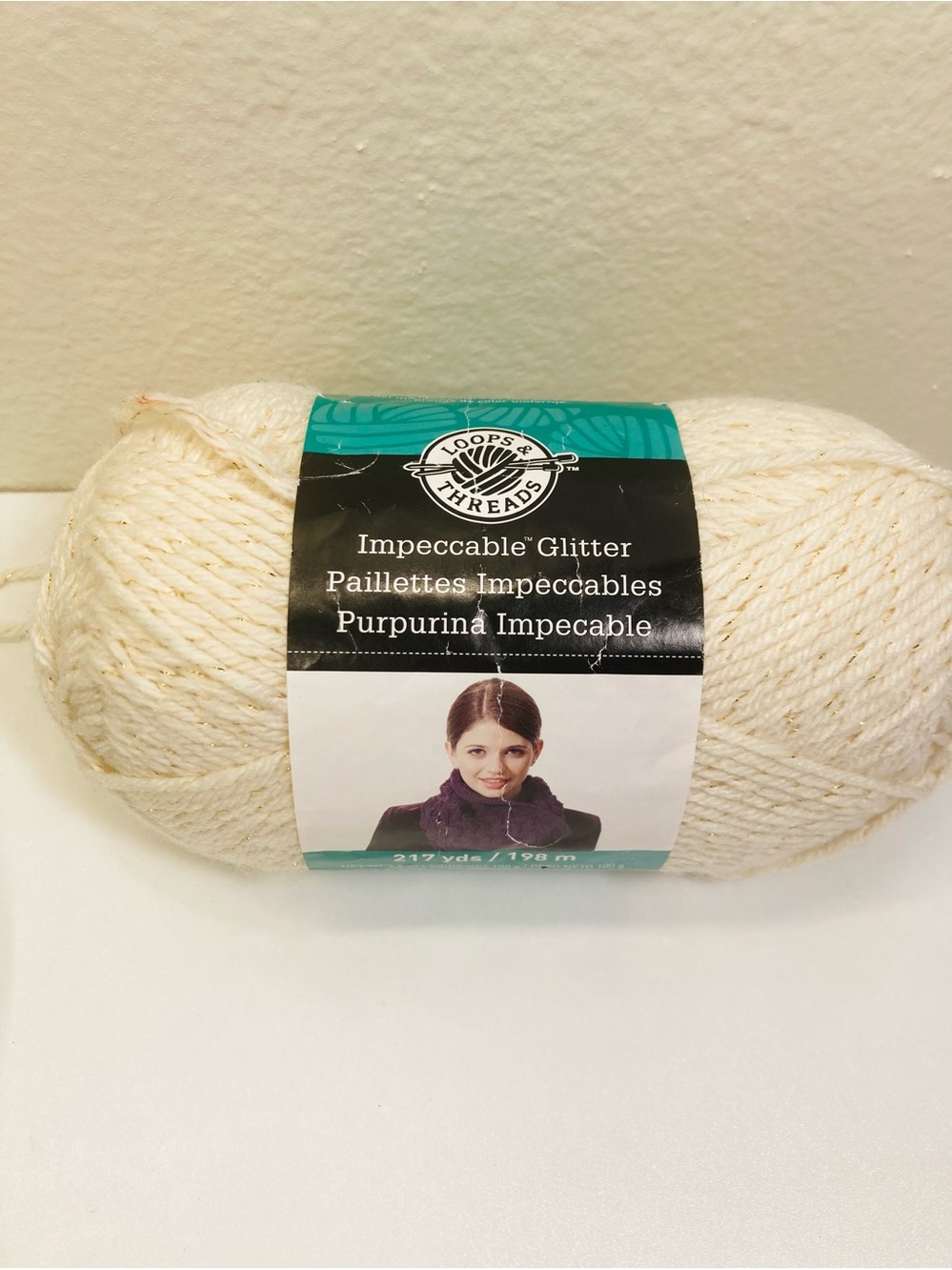 NEW Loops & Threads Impeccable Glitter Yarn - Cream with Gold Sparkle